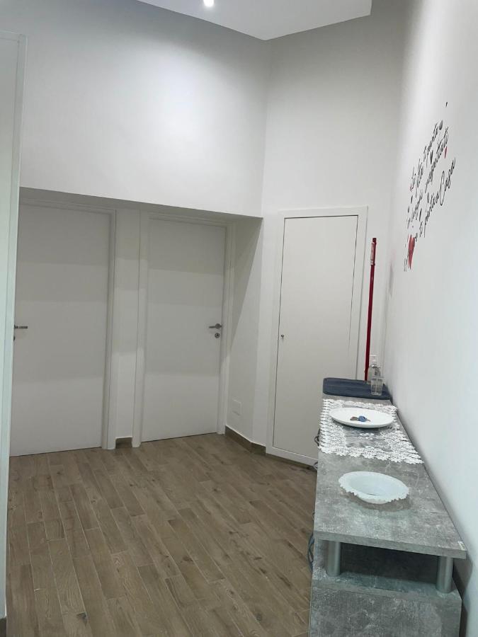 Dormire A Napoli Centro Holiday House Casa Vacanza Екстериор снимка
