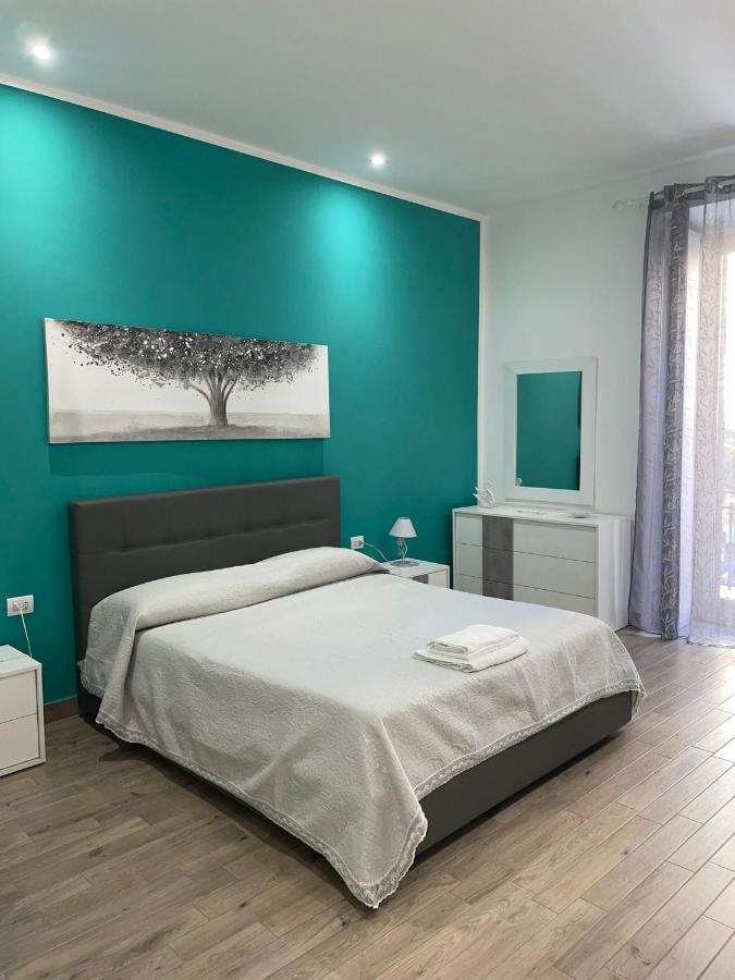 Dormire A Napoli Centro Holiday House Casa Vacanza Екстериор снимка