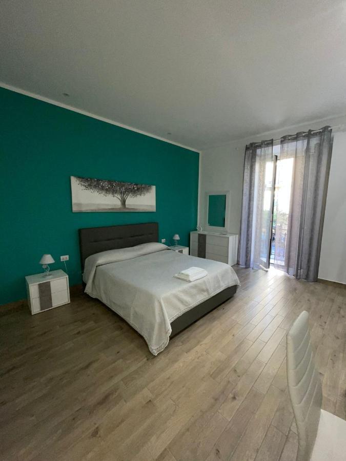 Dormire A Napoli Centro Holiday House Casa Vacanza Екстериор снимка
