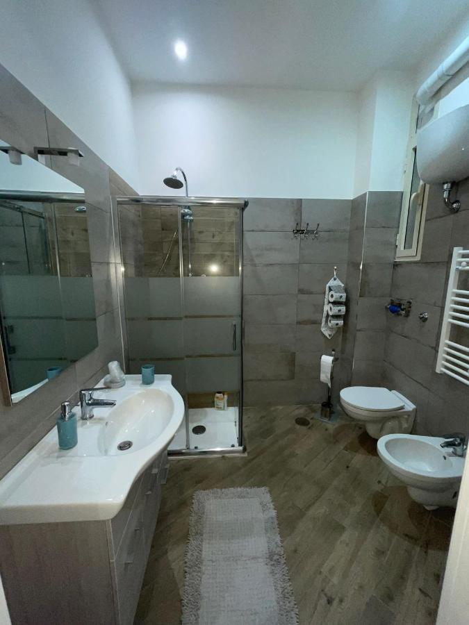 Dormire A Napoli Centro Holiday House Casa Vacanza Екстериор снимка