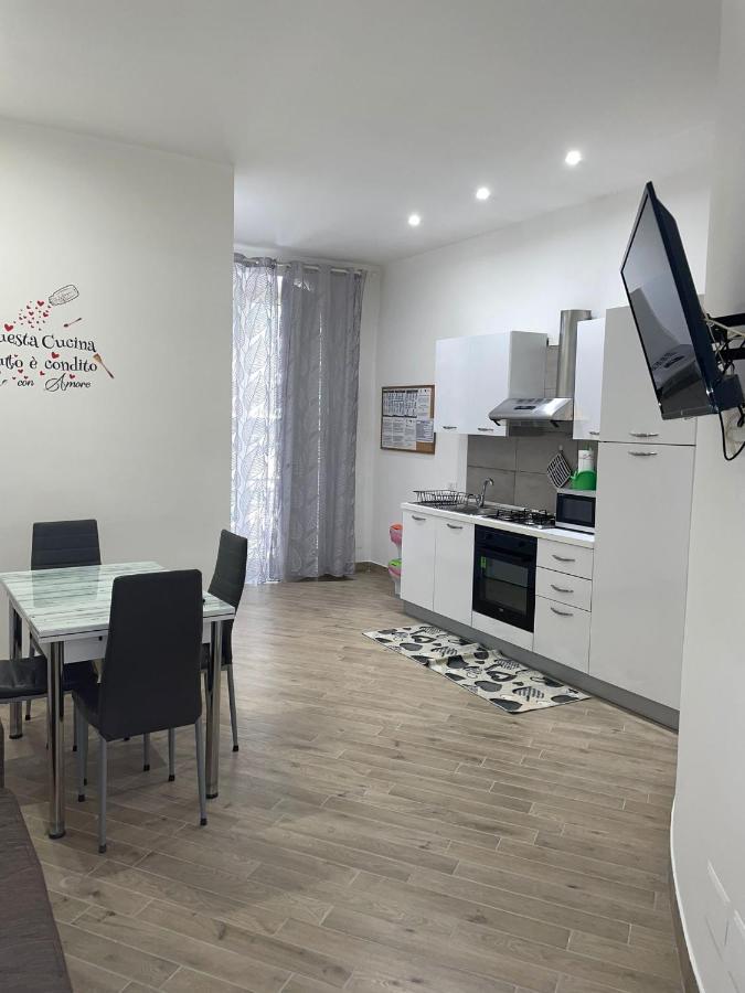 Dormire A Napoli Centro Holiday House Casa Vacanza Екстериор снимка