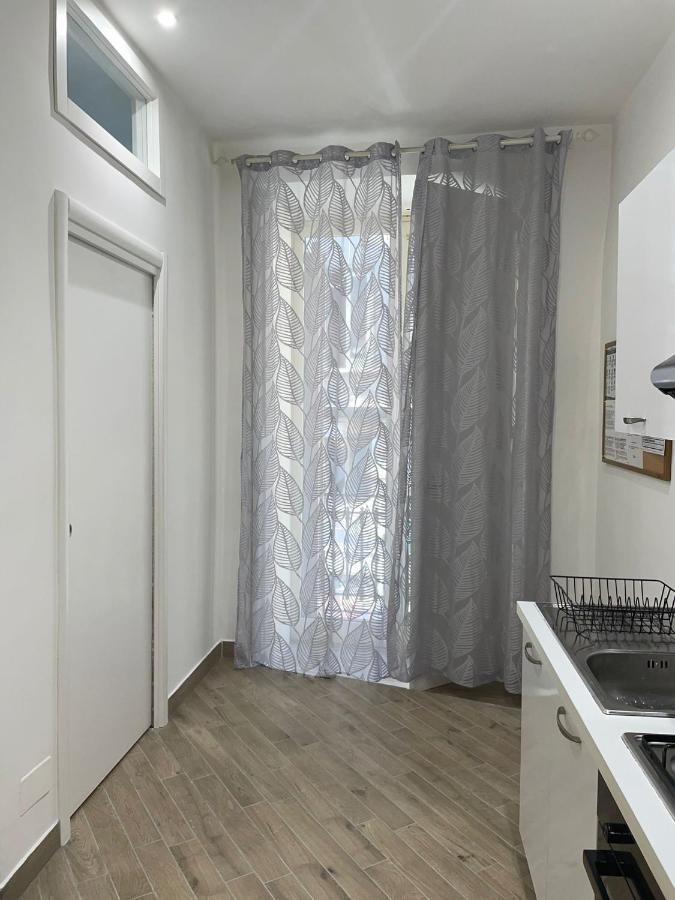 Dormire A Napoli Centro Holiday House Casa Vacanza Екстериор снимка
