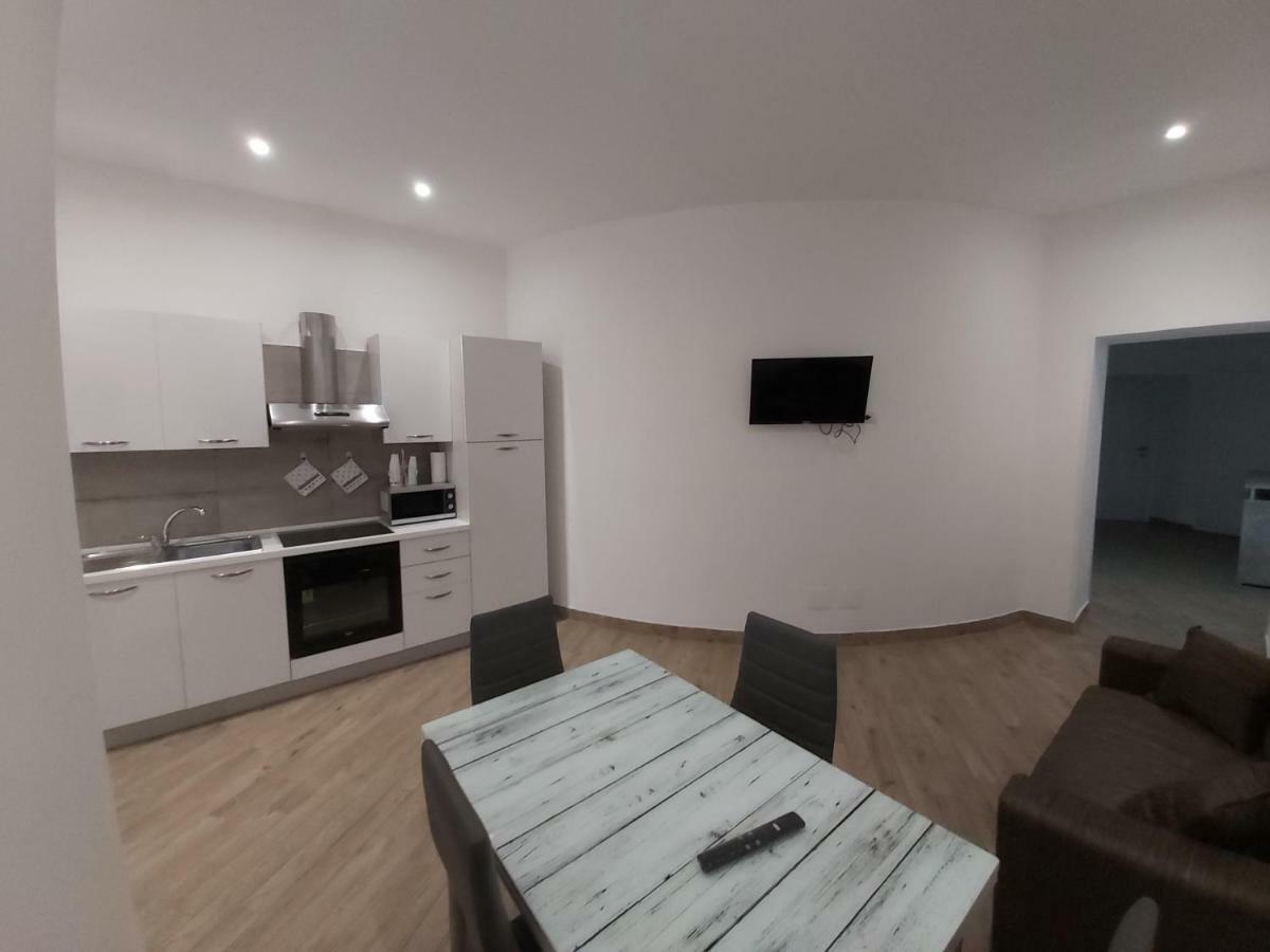Dormire A Napoli Centro Holiday House Casa Vacanza Екстериор снимка